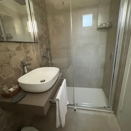 Gemini Oda ve Kahvaltı Crotone